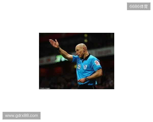 电讯报：英女超裁判起诉裁判公司，韦伯将出庭作证